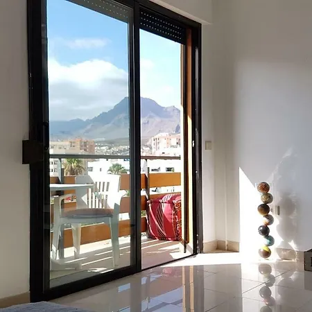 Big Penhouse 3 Bedrooms Near Beach Apartman Arona