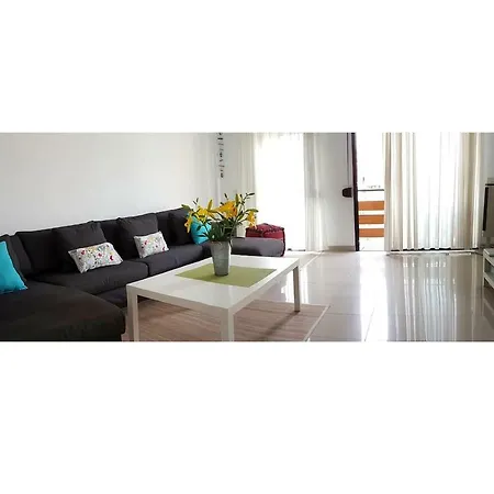 Big Penhouse 3 Bedrooms Near Beach أرونا
